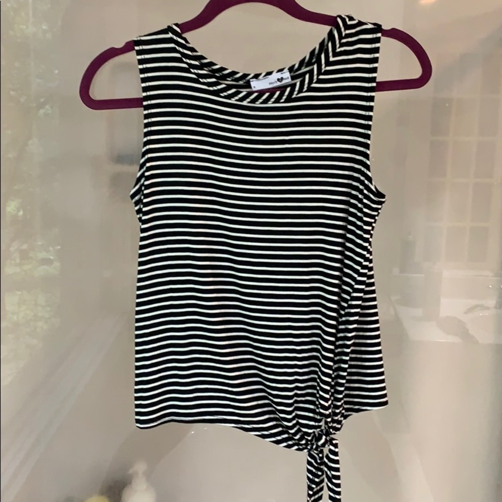 black and white top